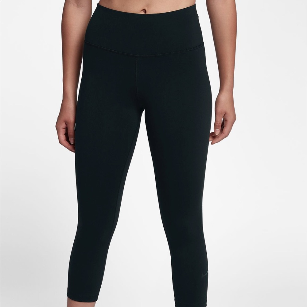 Nike Sculpt Lux Women's High-Rise Training Crops - Picture 2 of 5